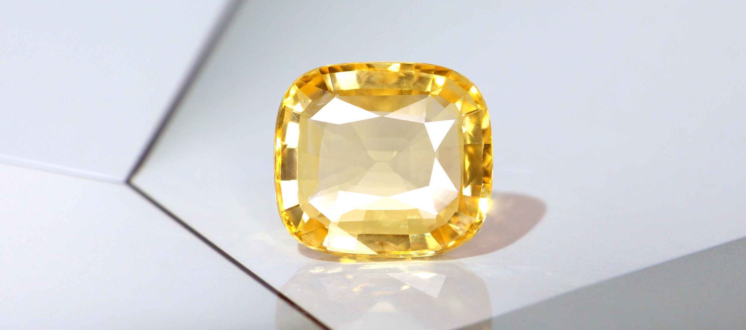 A Comprehensive Guide on Healing Power of Yellow Sapphire (Pukhraj) Stone